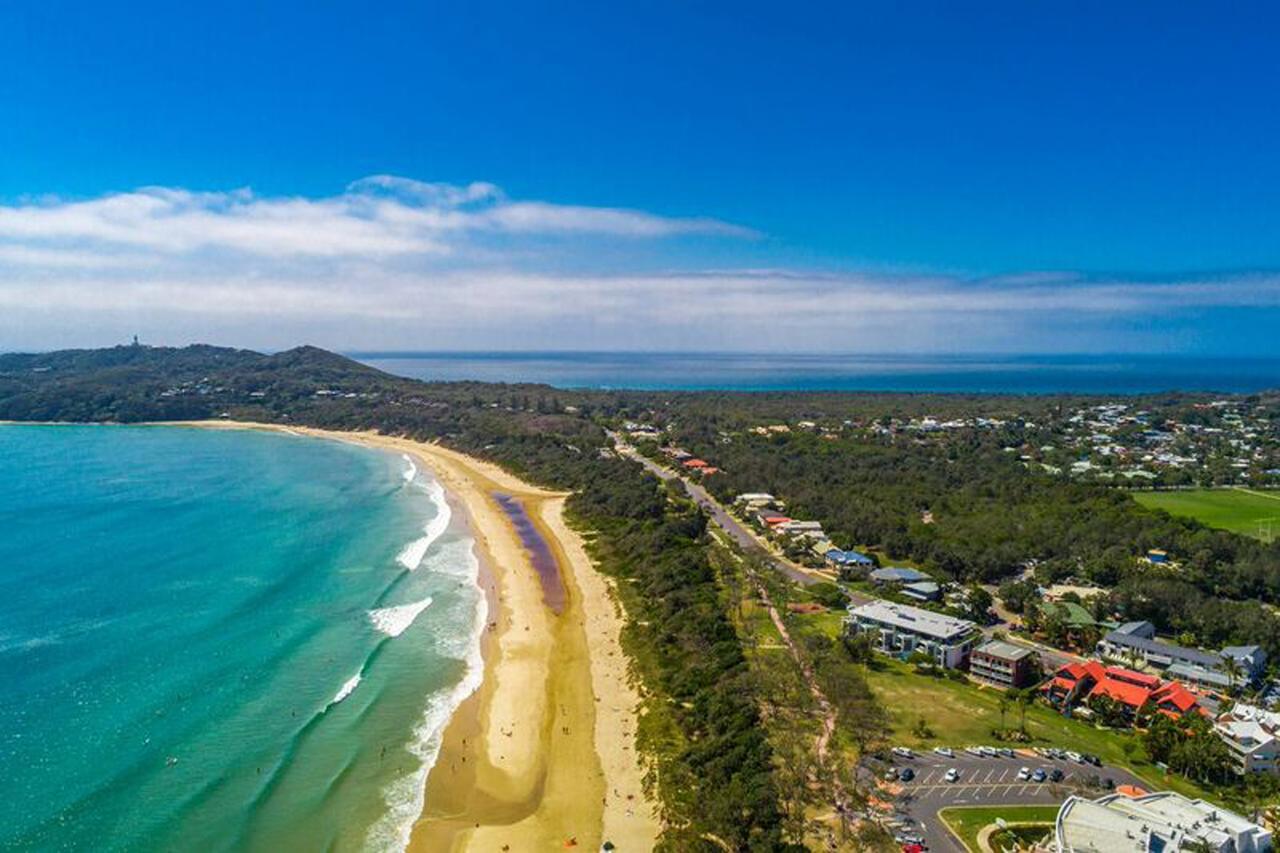 Beachfront Aparthotel 4*